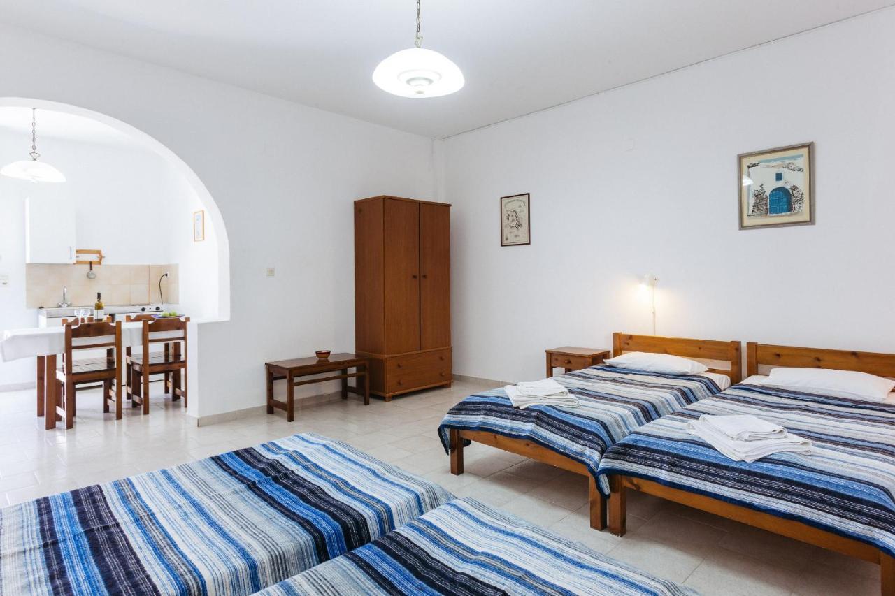 Thalassitis Coastal Apartments Perivolos  Exterior photo