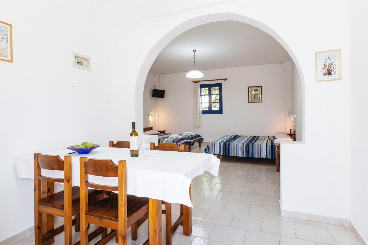 Thalassitis Coastal Apartments Perivolos  Exterior photo
