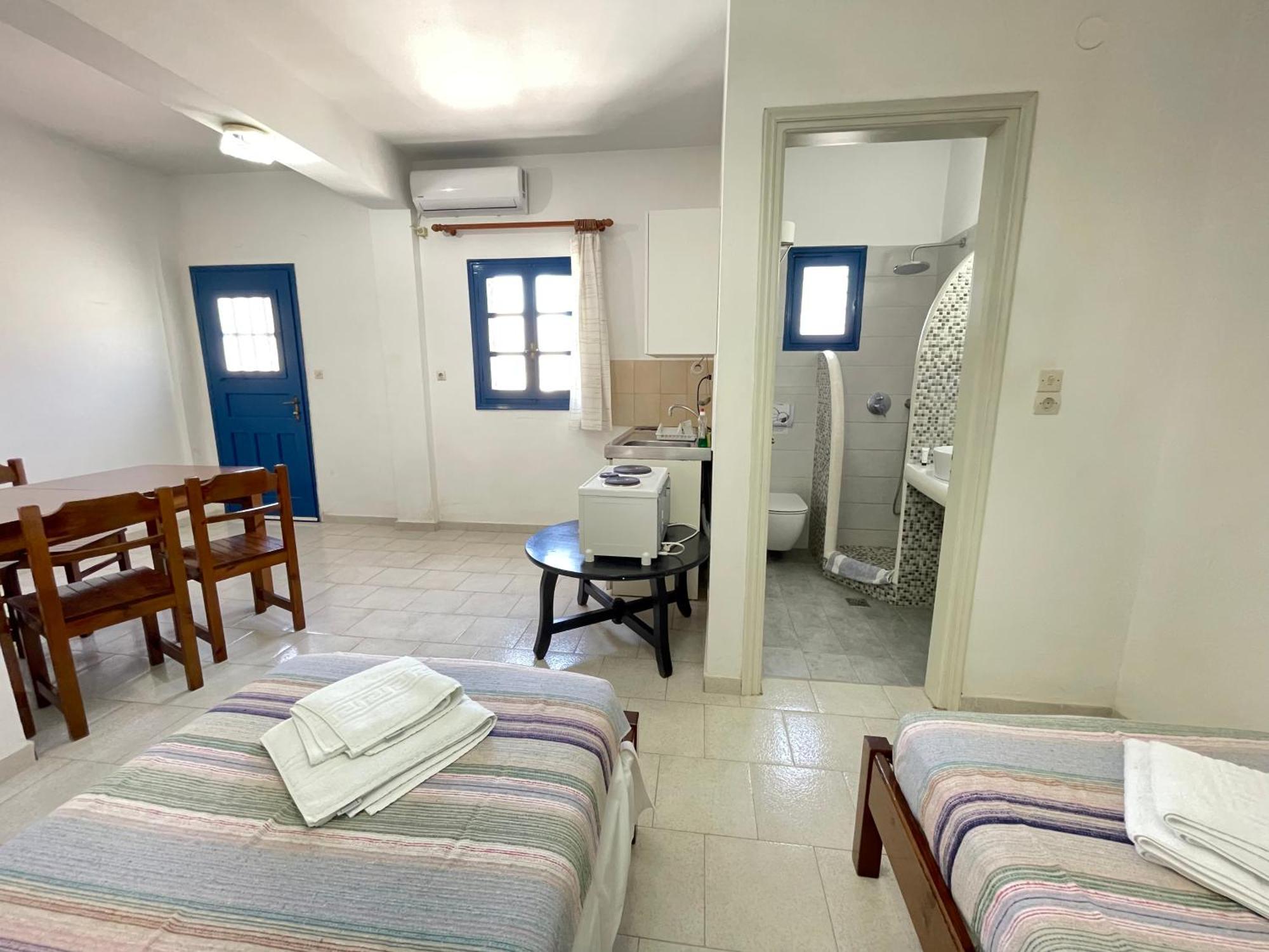 Thalassitis Coastal Apartments Perivolos  Exterior photo